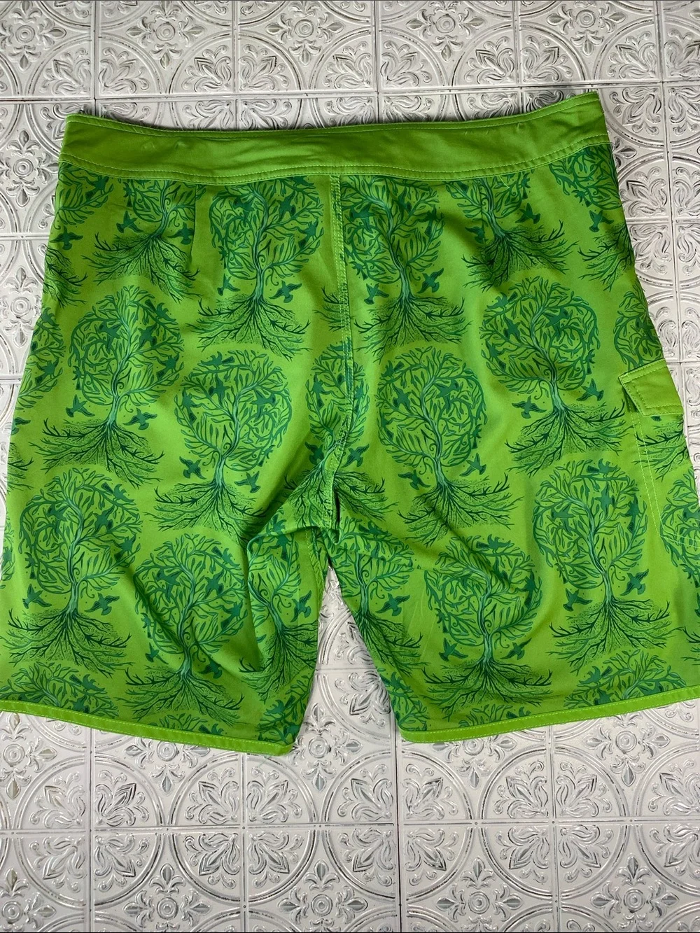 Lime Coral Board Shorts Mens 36 Green Tree Bird Print Swim Surf Beach Shorts